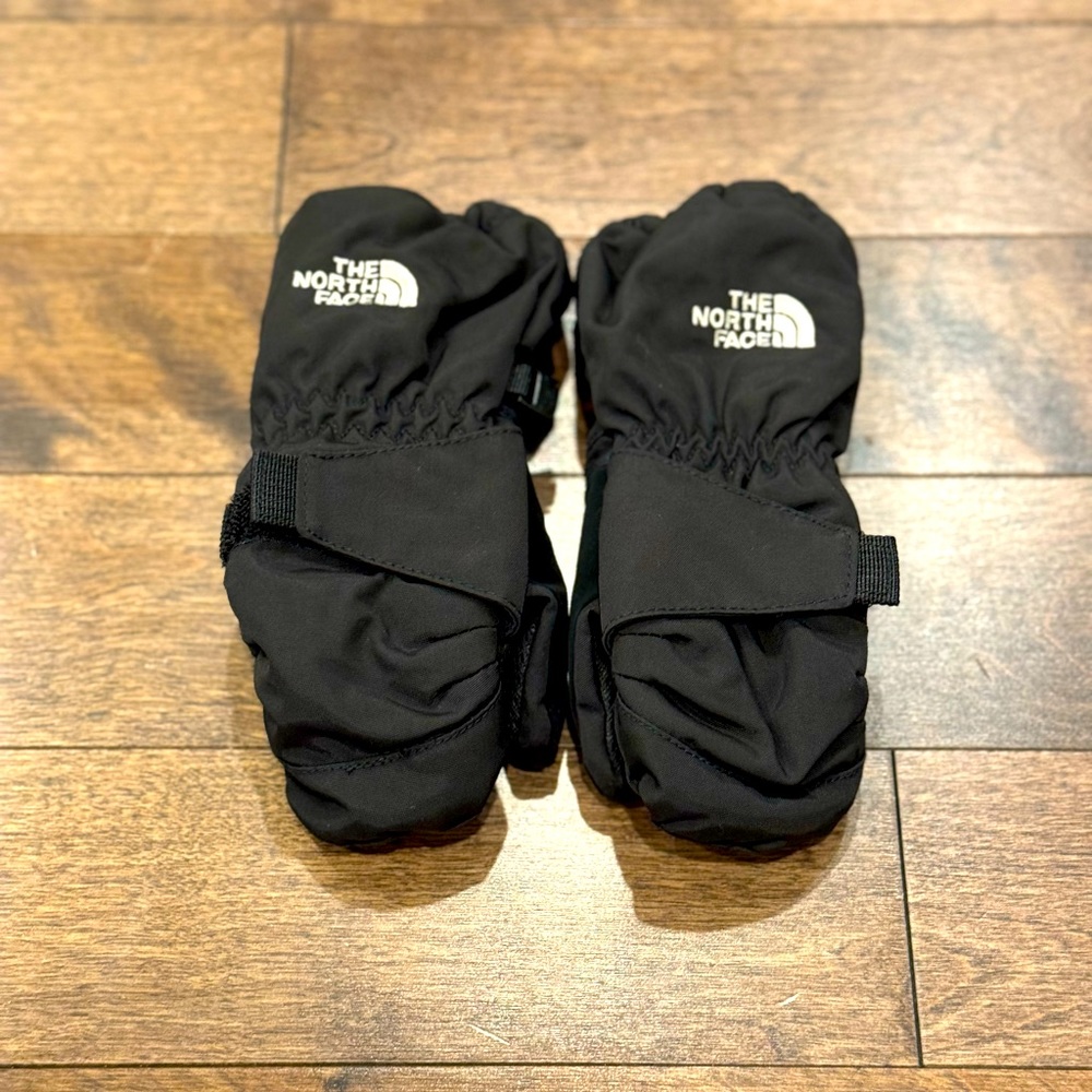 ❄️ The North Face Black Toddler Ski and Snowboard Mittens Size 2T ❄️